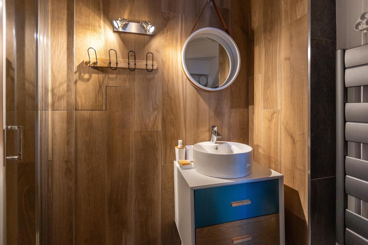 レ・ザングルLe Cerf - Duplex Avec Superbe Vue Montagneアパートメント エクステリア 写真